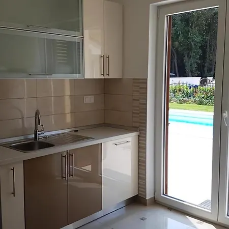 In Mit Privatem Pool Ferienhaus Banjole