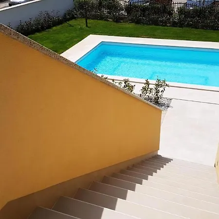 In Mit Privatem Pool Ferienhaus
