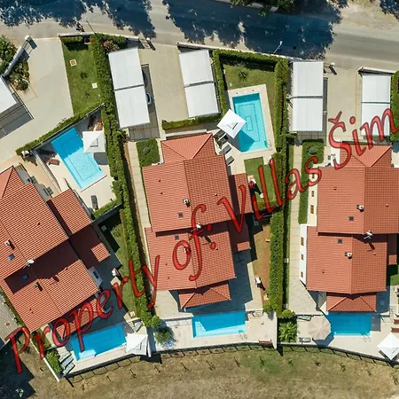 Ferienhaus In Mit Privatem Pool *